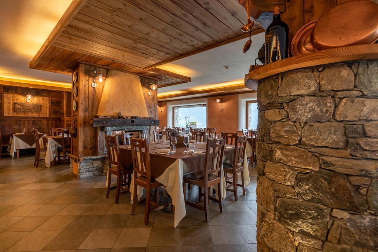 Caprice Des Neiges - Torgnon Hotel Exterior photo
