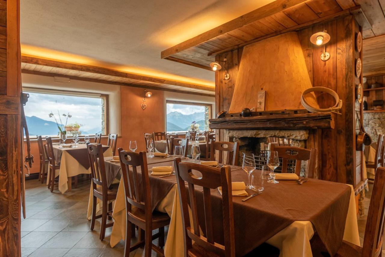 Caprice Des Neiges - Torgnon Hotel Exterior photo