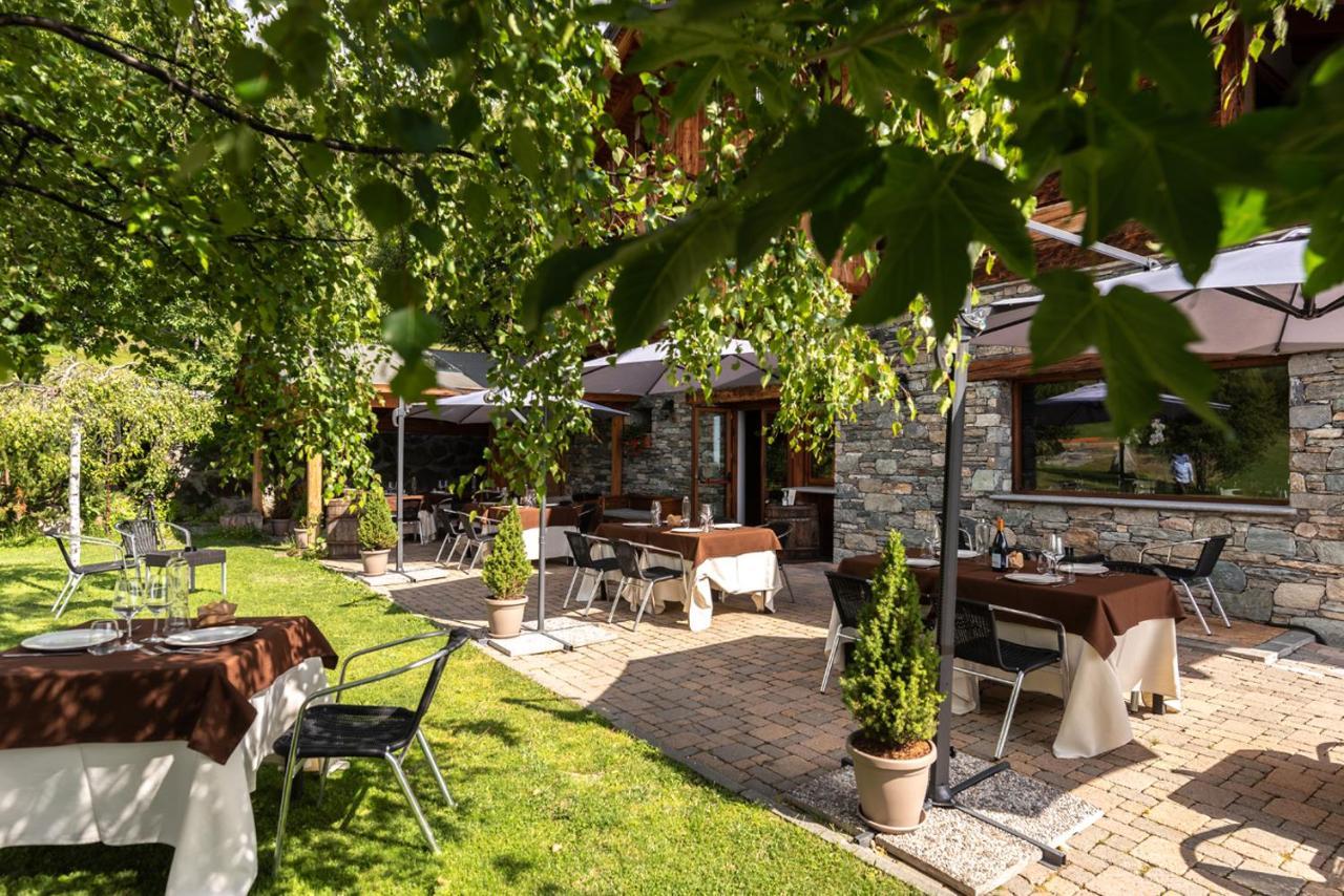 Caprice Des Neiges - Torgnon Hotel Exterior photo