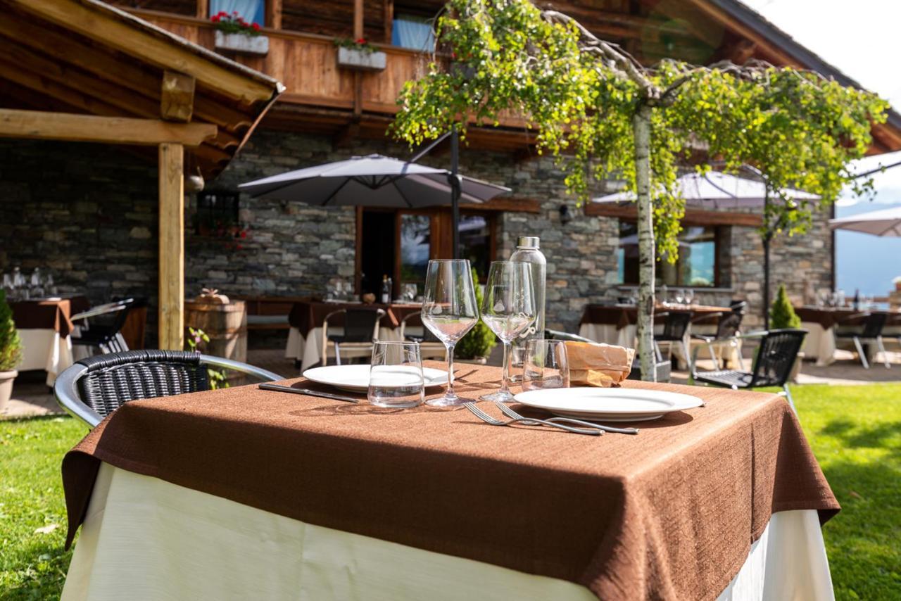Caprice Des Neiges - Torgnon Hotel Exterior photo