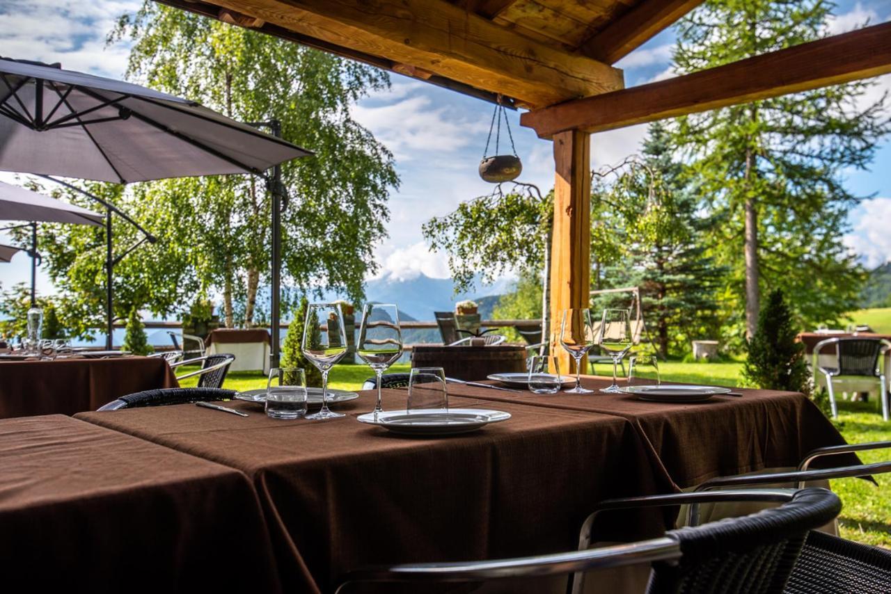 Caprice Des Neiges - Torgnon Hotel Exterior photo