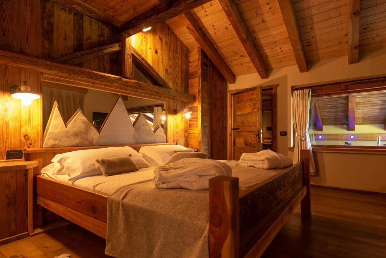 Caprice Des Neiges - Torgnon Hotel Exterior photo