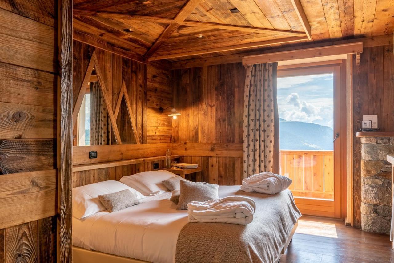Caprice Des Neiges - Torgnon Hotel Exterior photo
